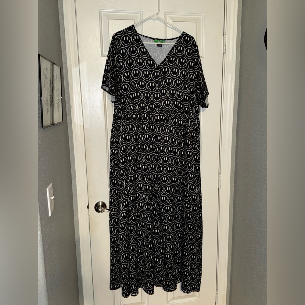 BIRTHDAY WEEK SALE! $$$ EMY AVE Black and White Smiley Face Maxi Dress